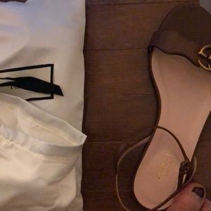 Meet your Posher, Jolie